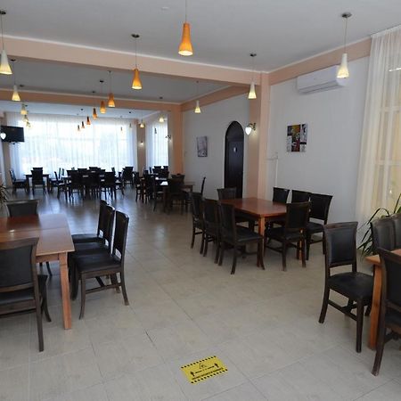 Hotel Intim Costinesti Bagian luar foto